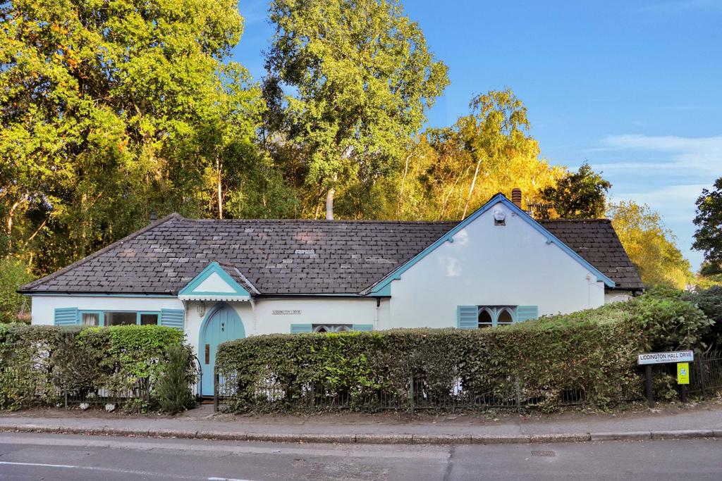 Front view of the property