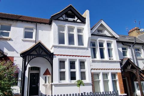 3 bedroom maisonette to rent, Doverfield Road, London SW2