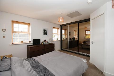 2 bedroom end of terrace house for sale, Boothferry Park Halt, Hull