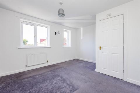 20 Ambledene, Bamber Bridge, Preston, PR5 8JR