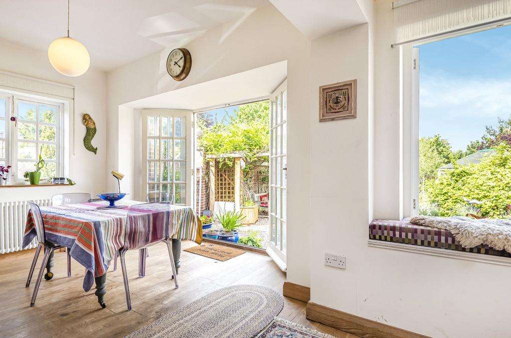 Breakfast Room