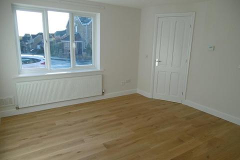 3 bedroom semi-detached house to rent, Wymondham Way, Melton Mowbray