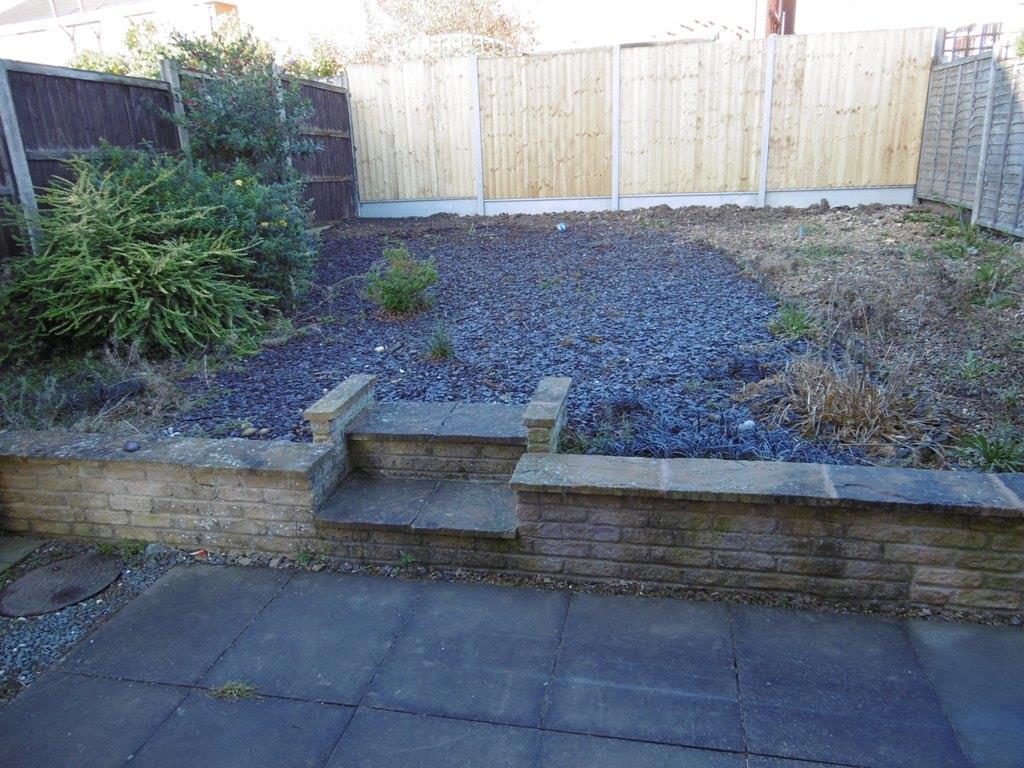 Wymondham Way - Garden.JPG