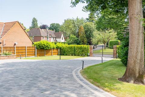 44 Longaford Way, Hutton, Brentwood, CM13 2LT