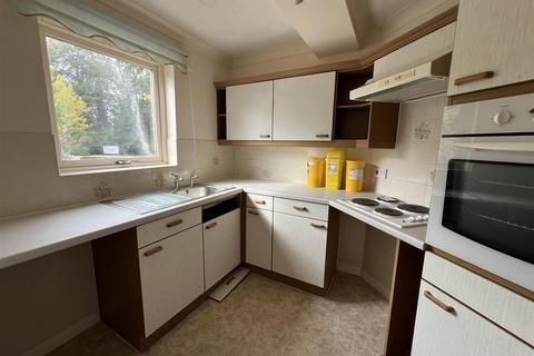 2 bedroom retirement property for sale, Goodrich Court, Ross-On-Wye HR9