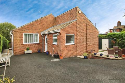 4 bedroom detached bungalow for sale, Moorside View, Ripon