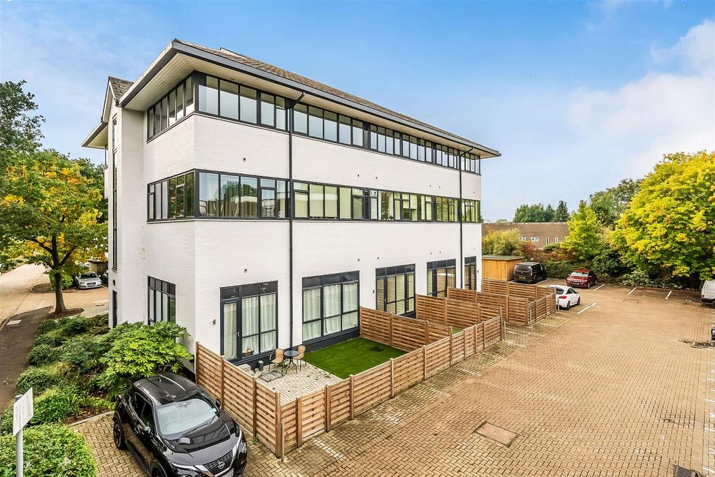 Thornetts-House-6.jpg