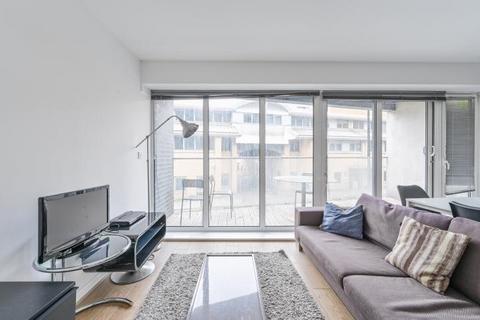 2 bedroom flat for sale, Coutts Court, Wallwood Street, London, E14