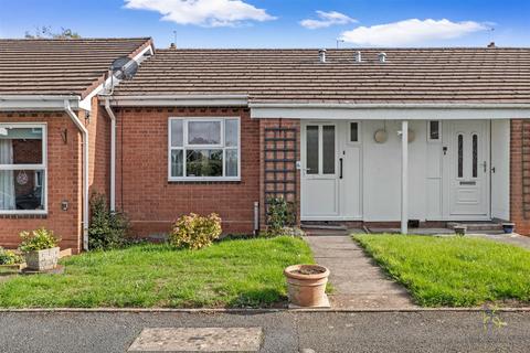 1 bedroom bungalow for sale, Burford Gardens, Evesham WR11