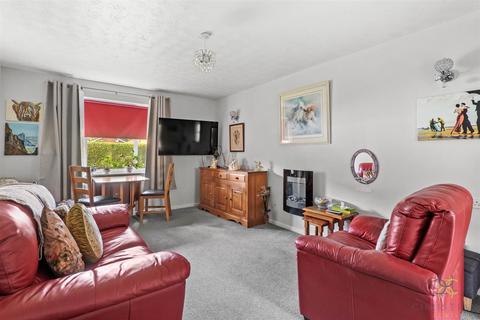 1 bedroom bungalow for sale, Burford Gardens, Evesham WR11