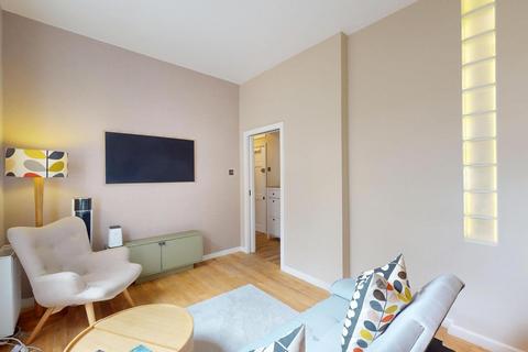 1 bedroom apartment for sale, Luxury 1-Bed  Study Apartment on Ladbroke Square, Notting Hill
