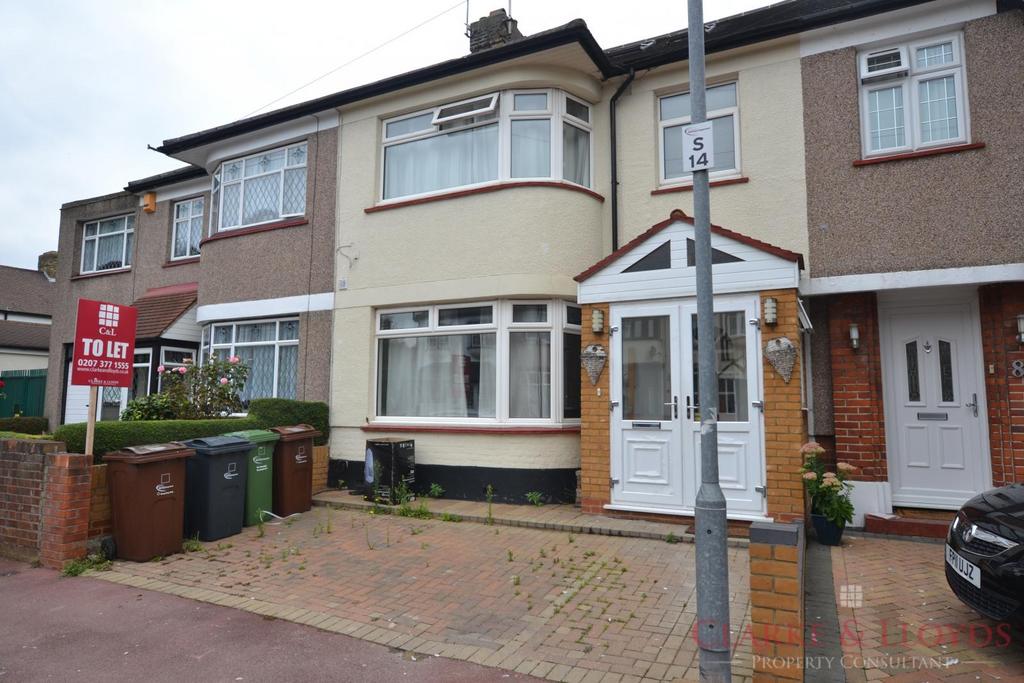 6 bedroom House, 3 en-suite, reception and dining