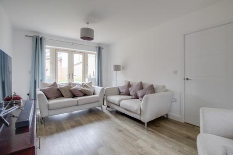 4 bedroom detached house for sale, Seddon Gardens, Leighton Buzzard, LU7