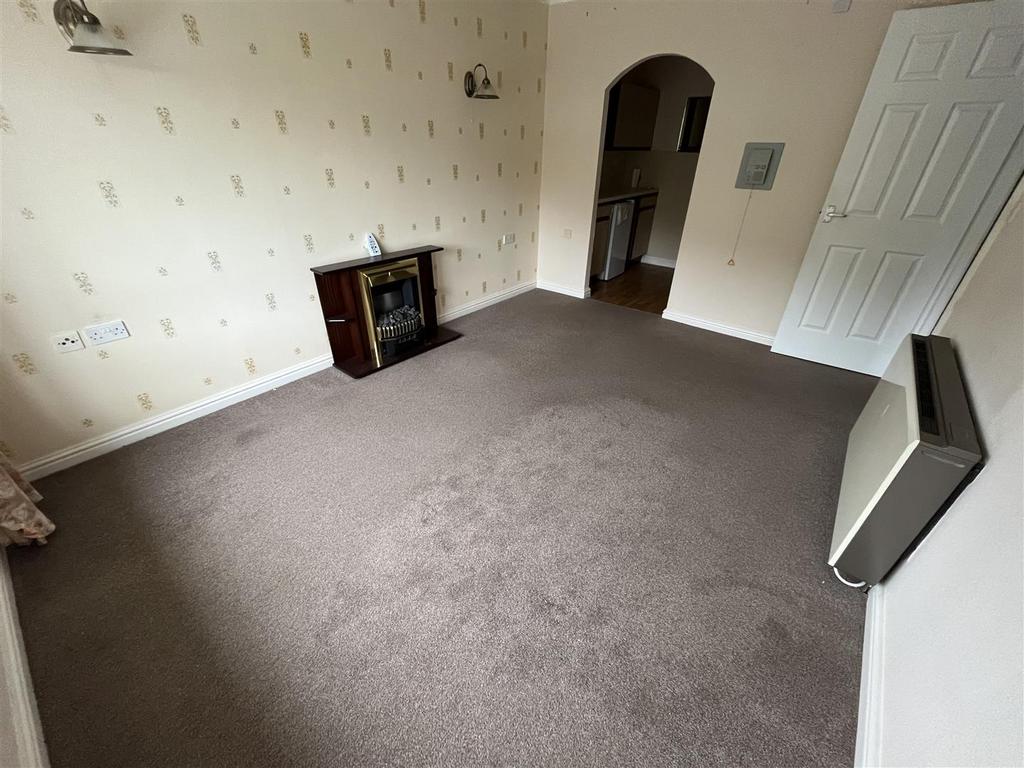 72 Manor IMG 8529.jpg