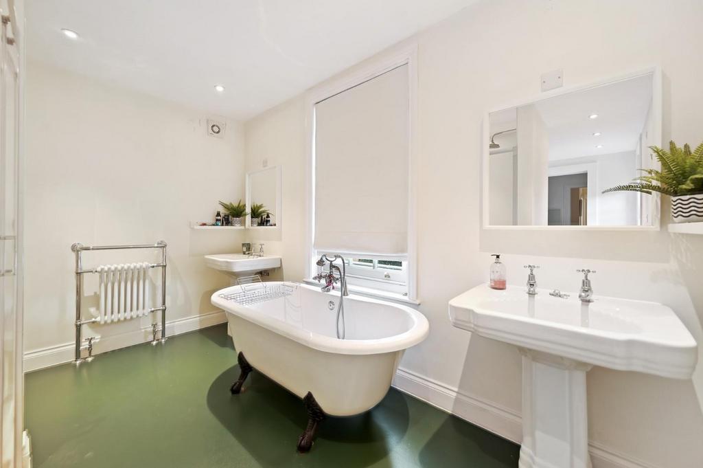 RCFBL- hammersmith grove- bedroom B ensuite 3 (1).