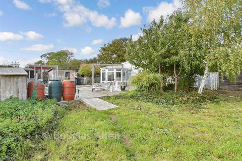 2 bedroom detached bungalow for sale, Curtis Mill Lane, Navestock RM4