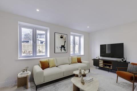 4 bedroom semi-detached house for sale, Kenyon Lane, Lowton, Warrington, Greater Manchester, WA3 1LQ