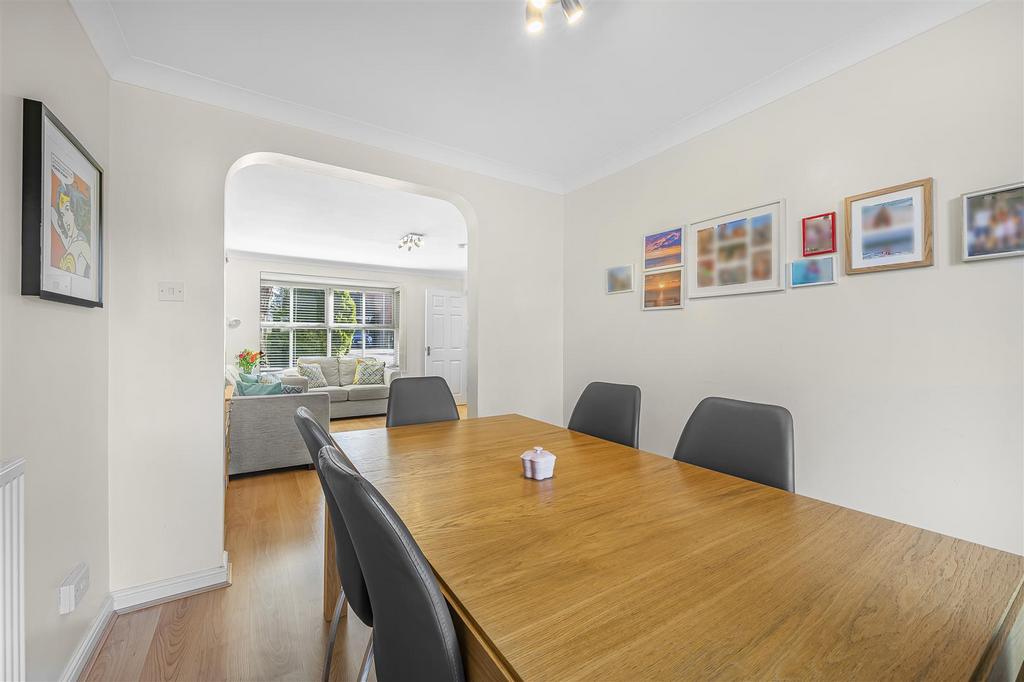 Dining Room: