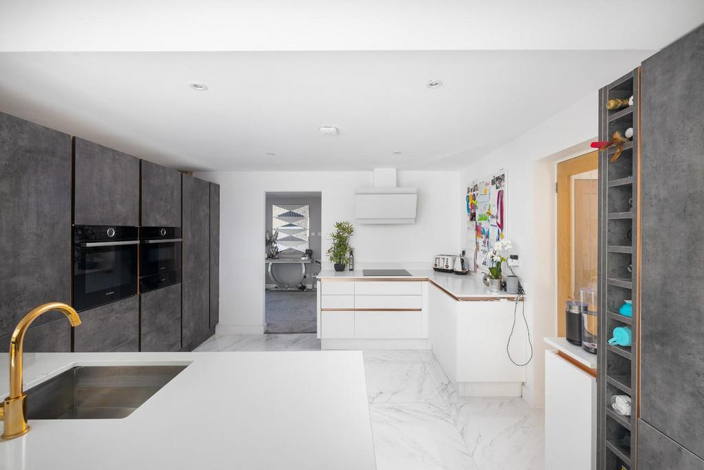 20 Conygar Close(05-03-2023)-29.jpg