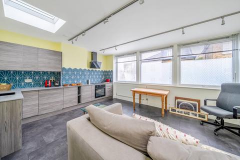 undefined, Shaftesbury Road, London, N19