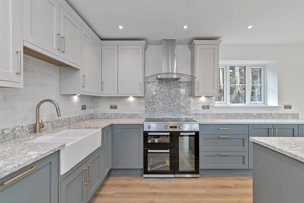 41 Warrengate Road-60.jpg