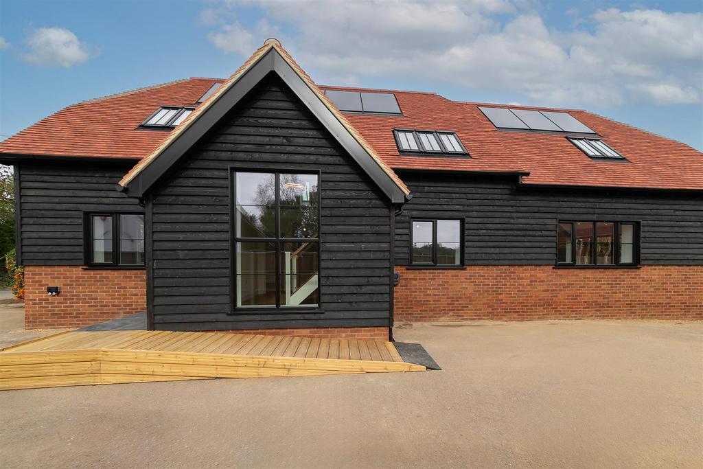 41 Warrengate Road-29.jpg