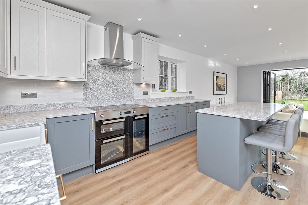 41 Warrengate Road2026-10.jpg