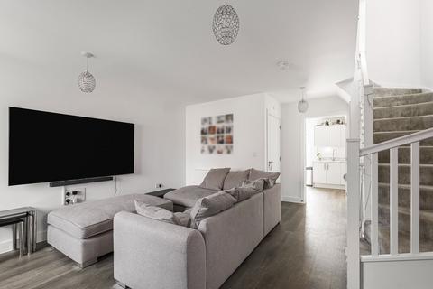 3 bedroom semi-detached house for sale, Overfield Close, Hatfield, AL10