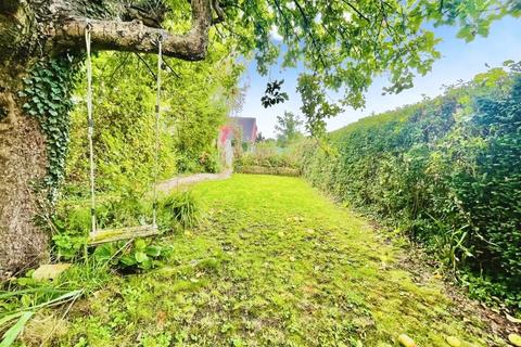 undefined, Dursley Road, Cambridge, Gloucester