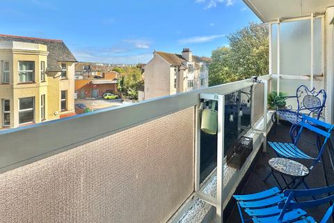 2 bedroom apartment for sale, West Cliff Gardens, Kent CT20
