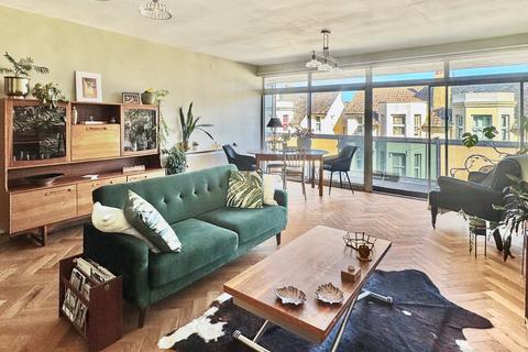 2 bedroom apartment for sale, West Cliff Gardens, Kent CT20