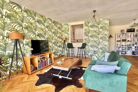 2 bedroom apartment for sale, West Cliff Gardens, Kent CT20