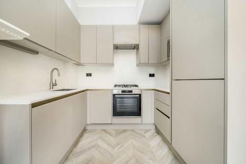 3 bedroom flat to rent, Alexandra Park Road, London N10