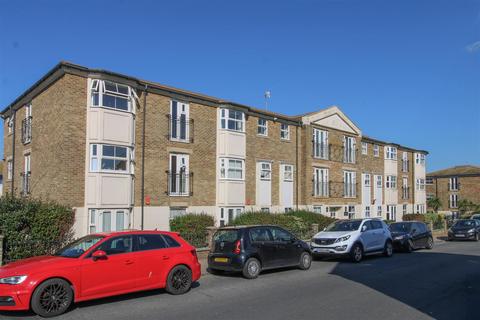2 bedroom flat for sale, The Causeway, Seaford