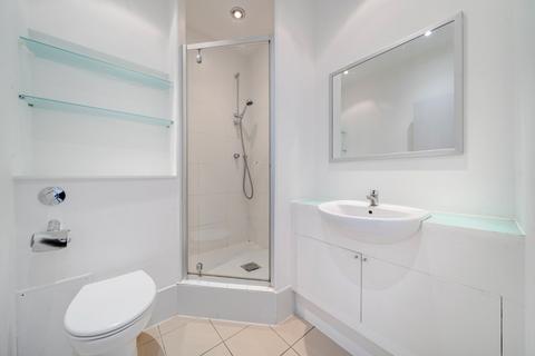 3 bedroom flat for sale, Queensway, Bayswater, London, W2