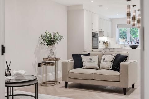 4 bedroom detached house for sale, Surrey RH19