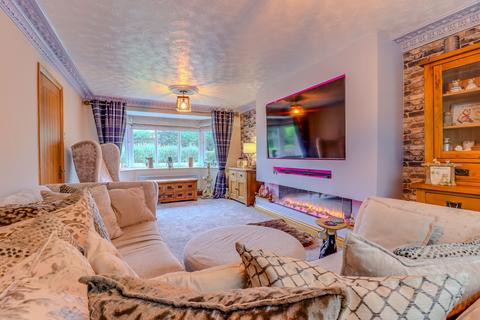 4 bedroom detached house for sale, Falcon Close, Leicester Forest East, LE3