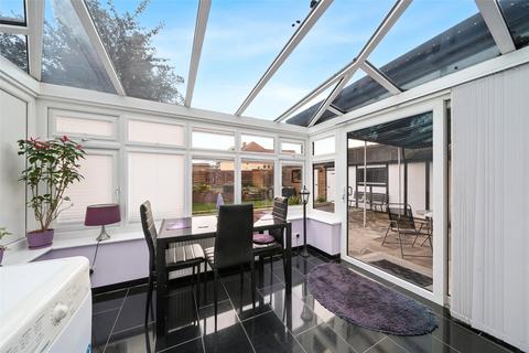 3 bedroom bungalow for sale, Brampton Road, Bexleyheath, DA7