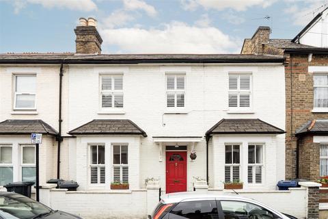 10 Maunder Road, London, W7 3PN