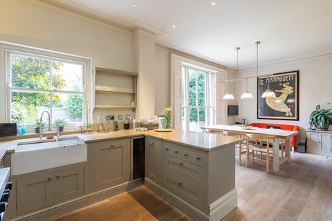 undefined, Ridgway Place, Wimbledon, London, SW19