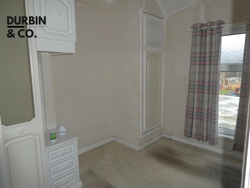 A-mostyn3.bed2.1.JPG