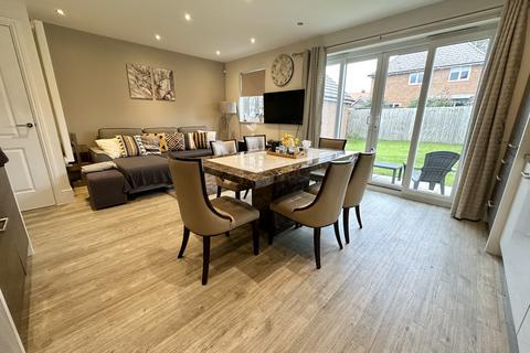 4 bedroom detached house for sale, Fairlie Terrace, Poulton-Le-Fylde FY6