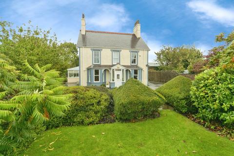 undefined, Ffordd Caergybi, Llanfairpwllgwyngyll LL61