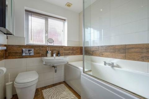 43 The Flats, Bromsgrove, B61 8LB
