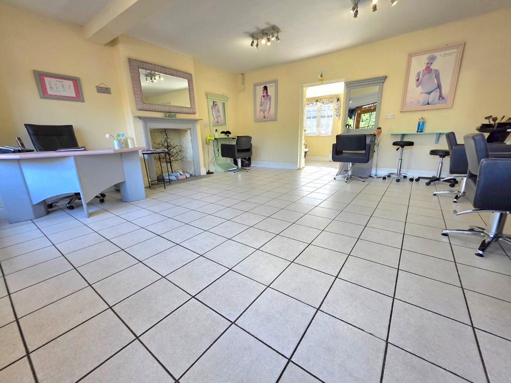 Salon