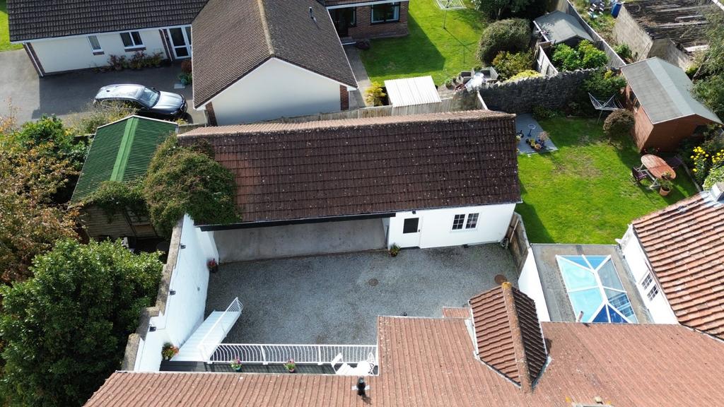 Rear C&#39;tyard/Carport