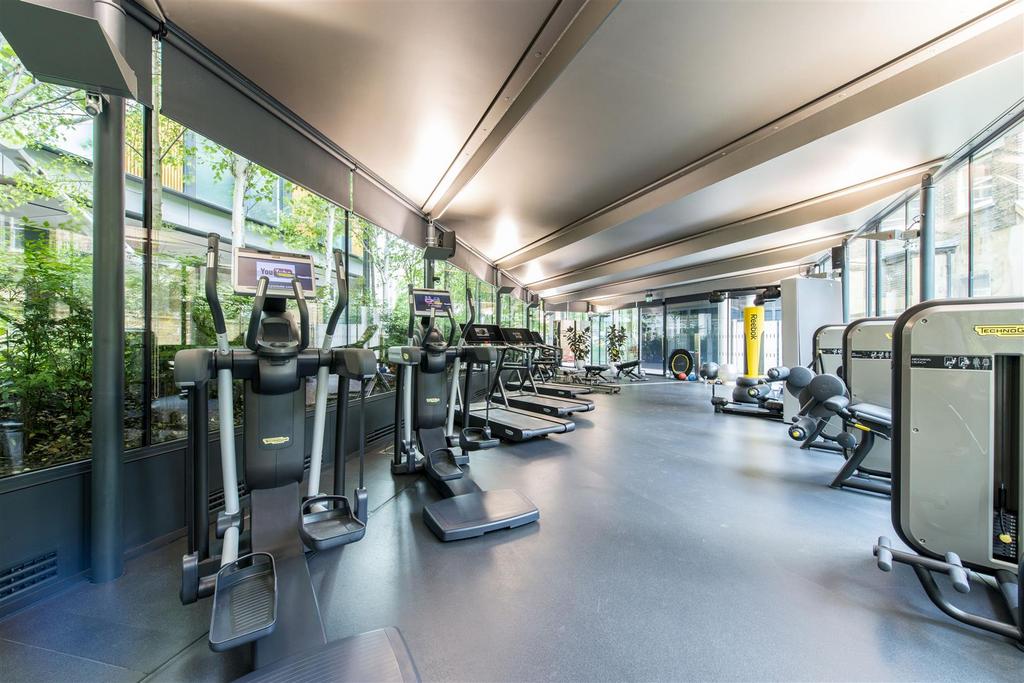 Gymnasium 1.jpg