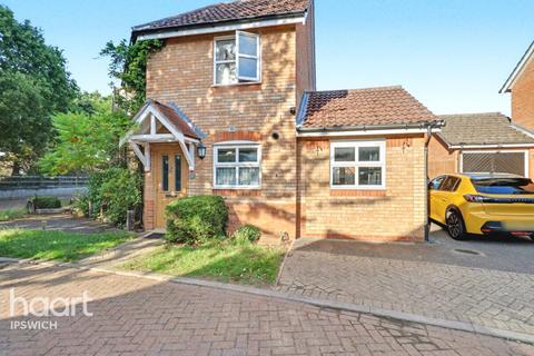 Spitfire Close, Ipswich