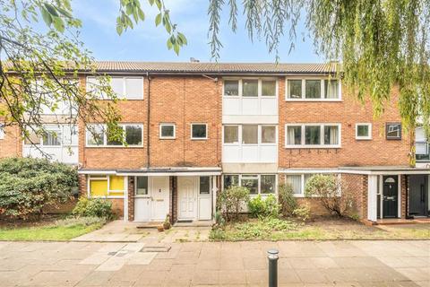 undefined, Courtlands Avenue, London SE12