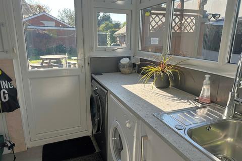 undefined, Lepe Road, Langley